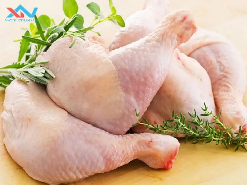 Thịt gà xay nên chọn phần đùi gà góc tư