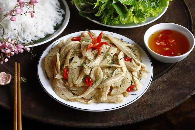 máy cắt lỗ tai heo