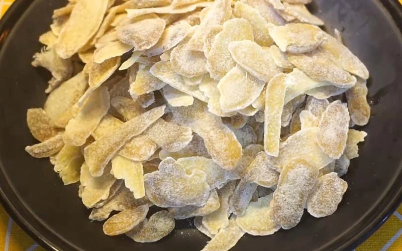 chảo sên mứt gừng