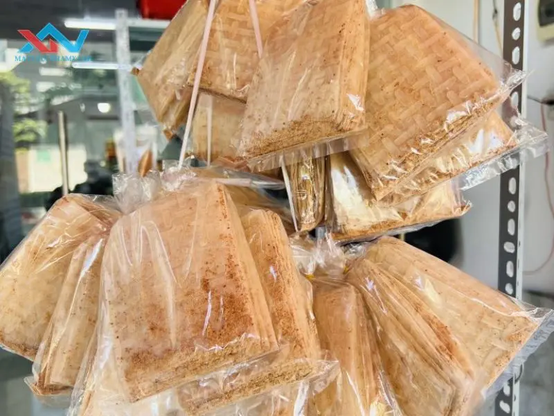 cách làm bánh tráng trộn trứng muối cách làm bánh tráng trộn trứng muối