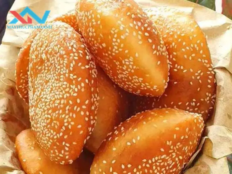Với bánh và để ráo dầu