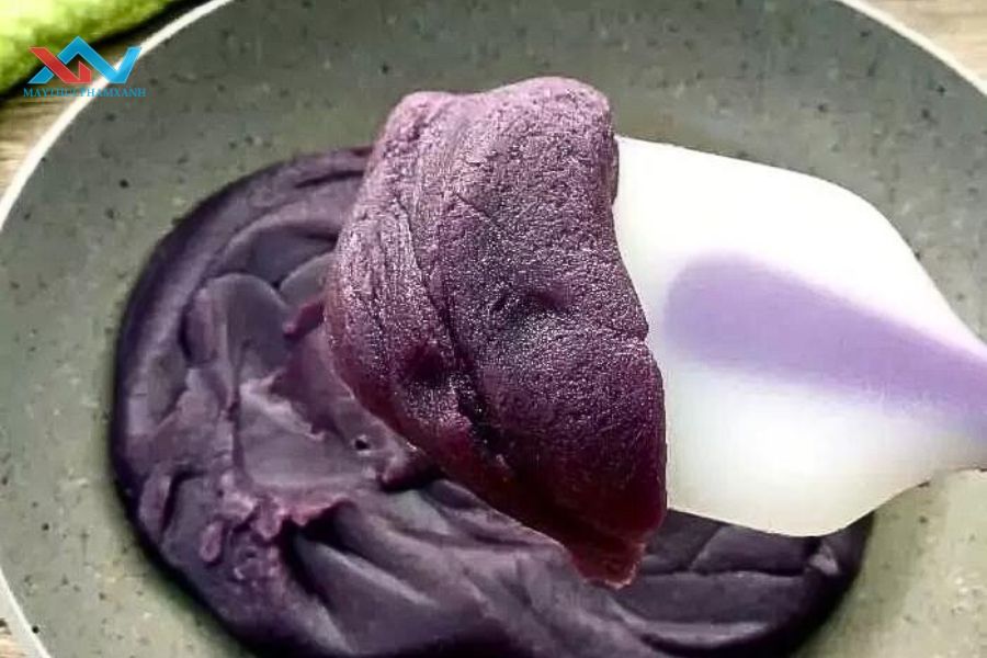 Hướng dẫn sên nhân bánh Trung Thu chuẩn vị, mịn dẻo