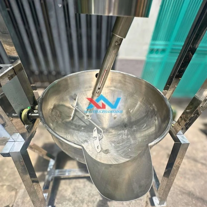 chảo xào thịt bánh cuốn
