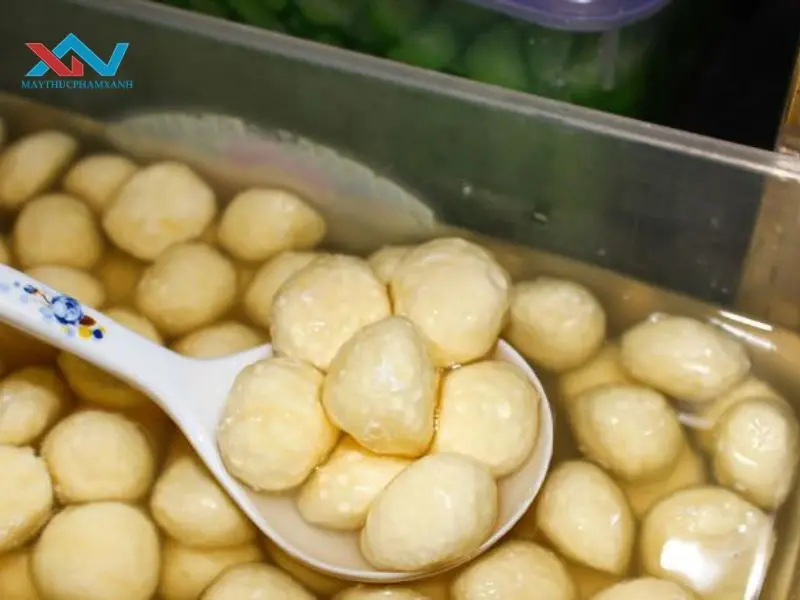  Thêm trân châu đã luộc vào nước đường
