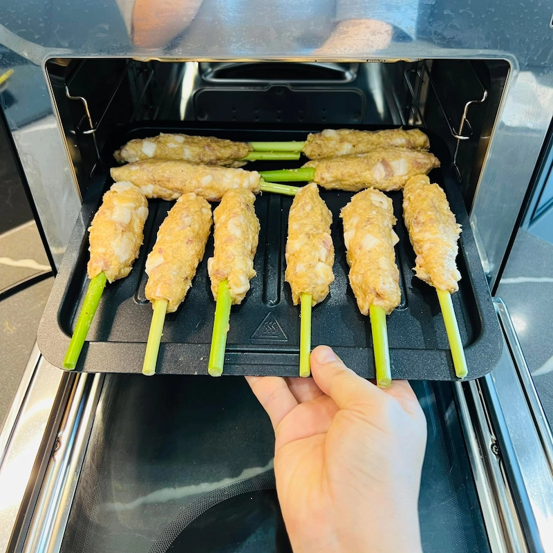 cách làm món nem lụi huế