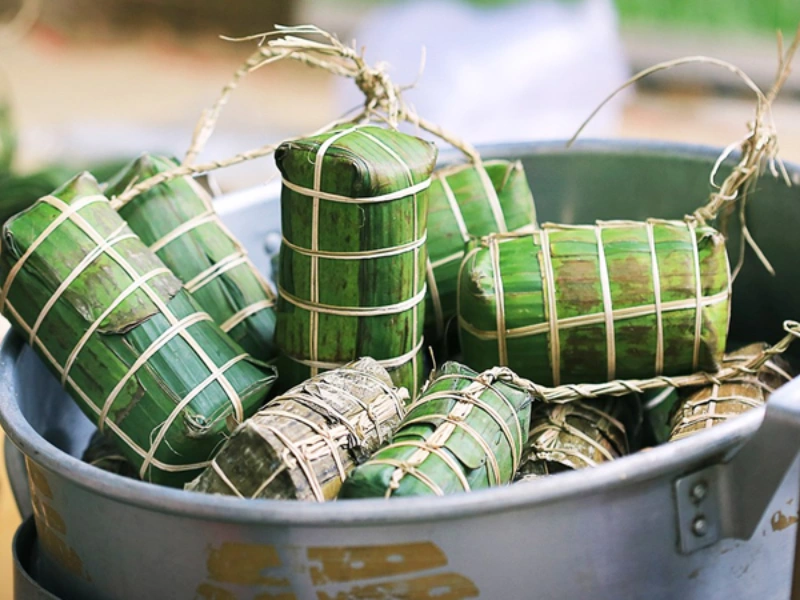 Cách kiểm tra và xử lý sau khi bánh chín