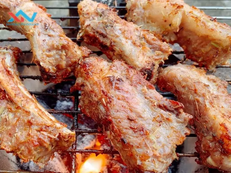 Kỹ thuật nướng sườn muối sả đạt độ hoàn hảo