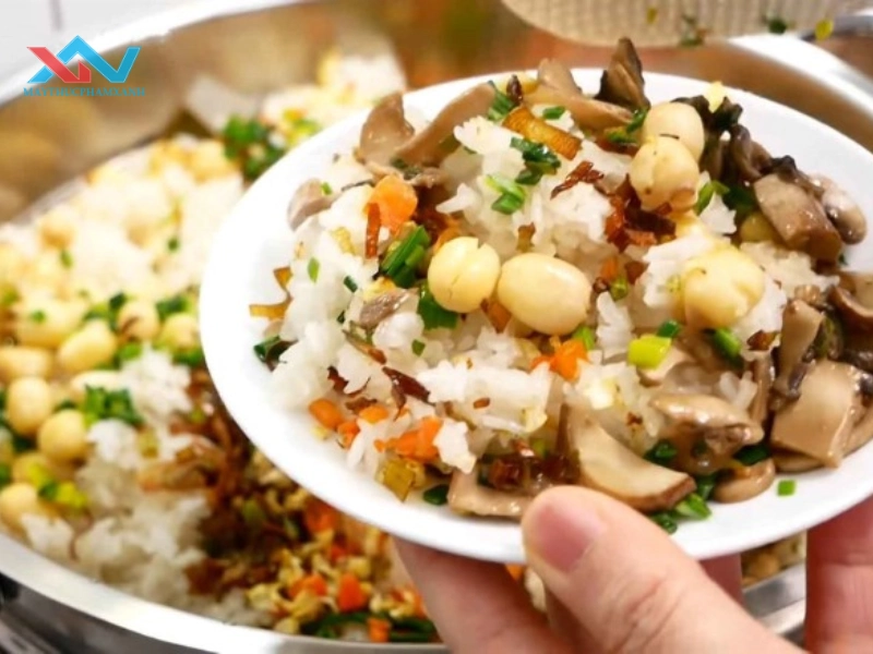 Các biến tấu thú vị của xôi thập cẩm