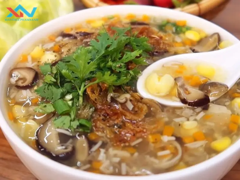 Giò sống cũng là nguyên liệu lý tưởng để làm súp cua