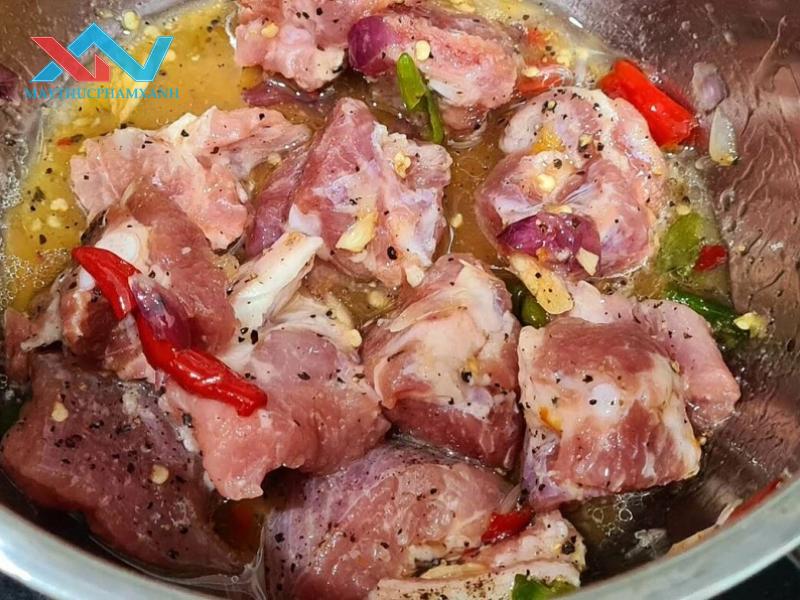 #Nên Trộn Thịt Bằng Tay Hay Bằng Máy Thì Hiệu Quả?