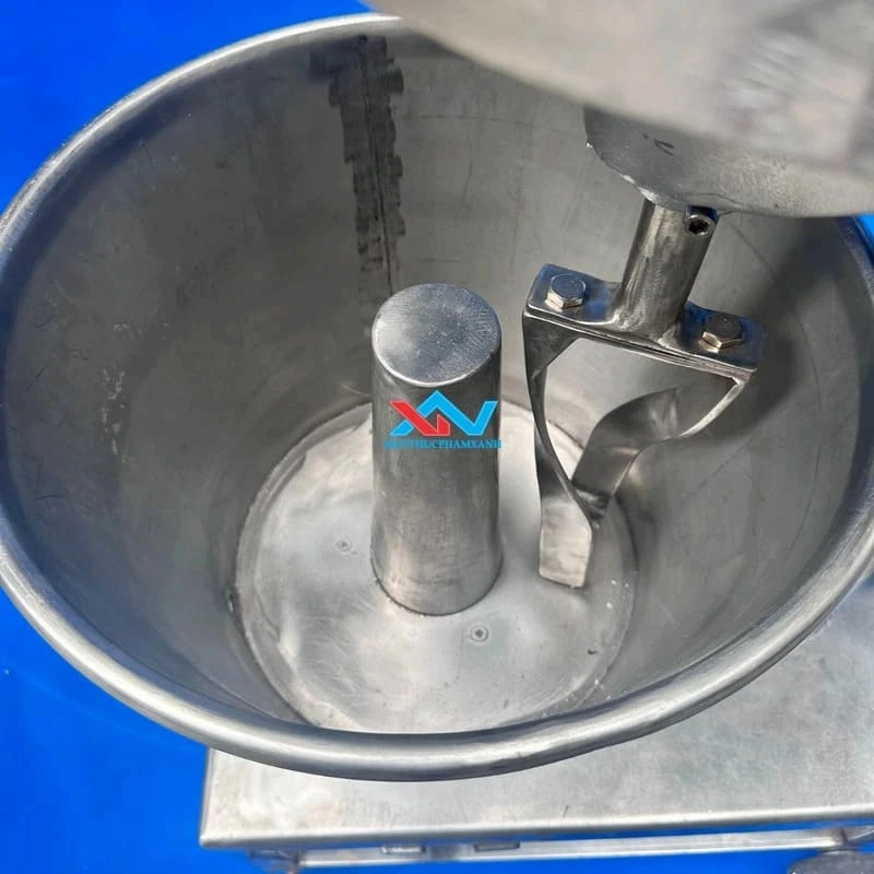 Những lỗi thường gặp khi dùng máy trộn bột làm bánh bông lan và cách khắc phục