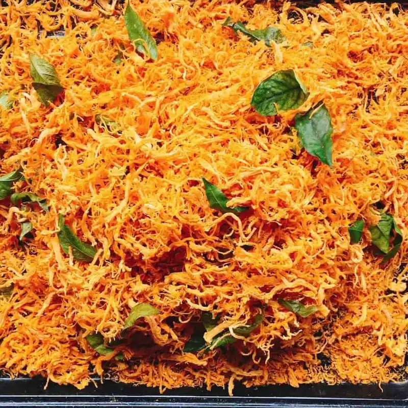 Hướng dẫn quy trình trộn khô gà đạt chuẩn chất lượng